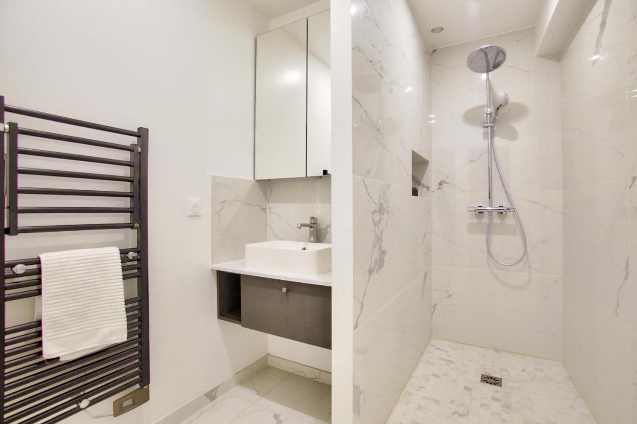 1 Bedroom Louvre Saint Honore Free Netflix ปารีส ภายนอก รูปภาพ